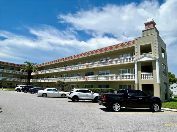 2426 Ecuadorian Way APT 58, Clearwater, FL 33763