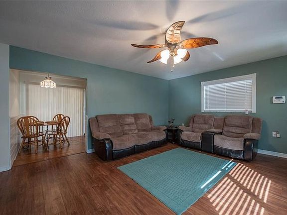 5th image of 9937 River Dr