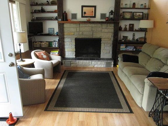 2nd image of 8453 N Perry Ave