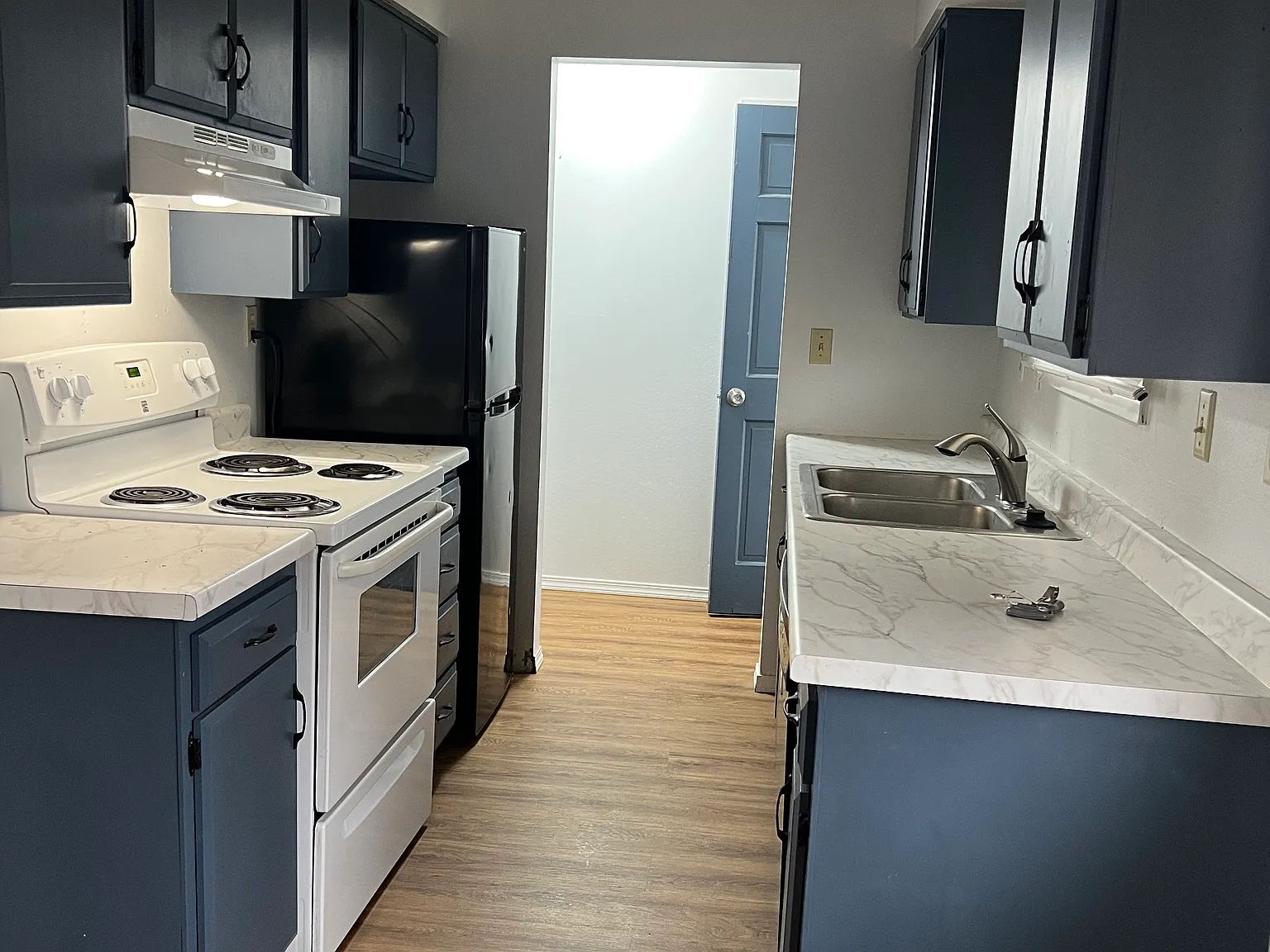 202 NW Columbia Ave — Photo 3