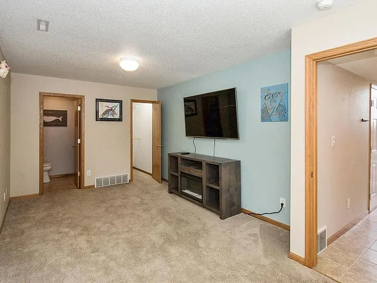 52 Jema Ct — Photo 15
