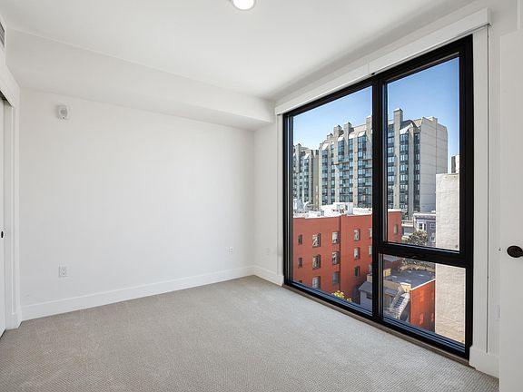 5th image of 719 Larkin St Unit 803