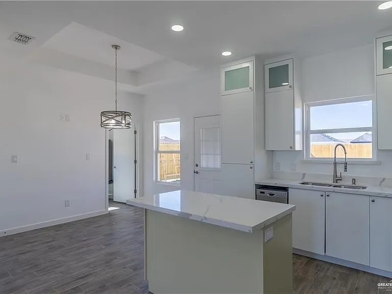 10901 N Sugar Bear Dr — Photo 6