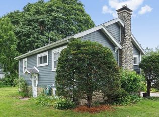 80 Bruce Rd, Waltham, MA 02453