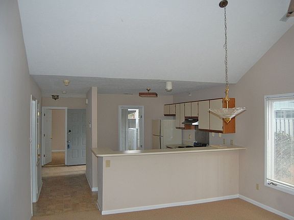 Dining Area to Kitchen