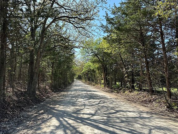 2nd image of 4 County Road 194