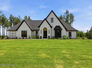 218 Lost Oak Ln, Brandon, MS 39047