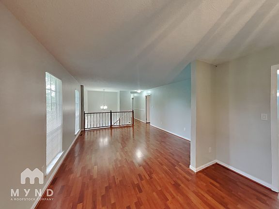 2nd image of 1172 Westridge Cir