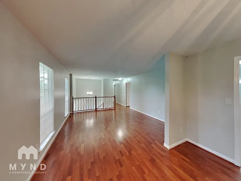 1172 Westridge Cir — Photo 5