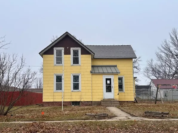 206 W Lincolnway St, Wheatland, IA 52777