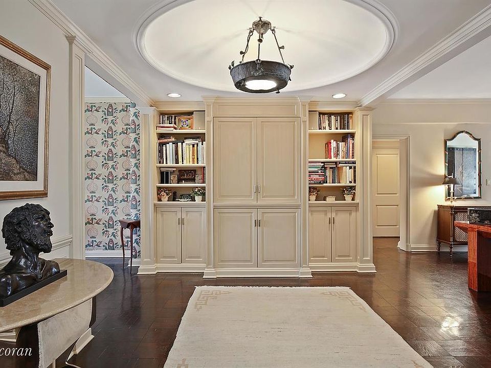 1st image of 1050 3rd Ave #15A