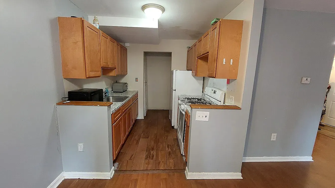 2 bed, 1.5 bath, 990 sqft, $2,900 — Photo 4