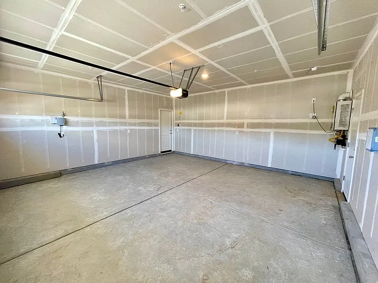 754 Tamarack Ct — Photo 25