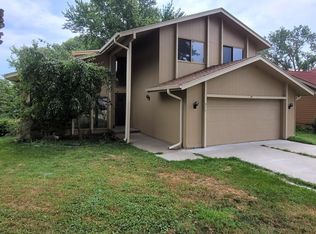 511 Kountze Memorial Dr, Bellevue, NE 68005