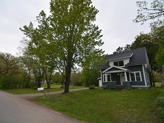 4th image of 340 River Dr W