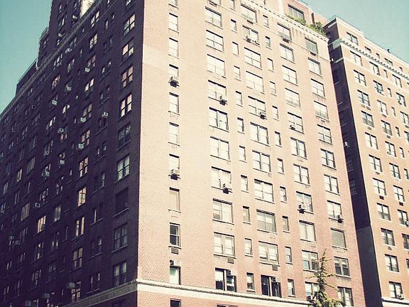 2nd image of 1120-1126 Park Ave