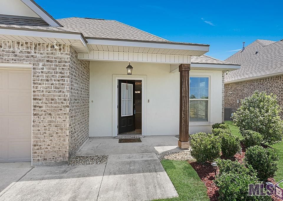 1st image of 1875 Meadow Oak Dr