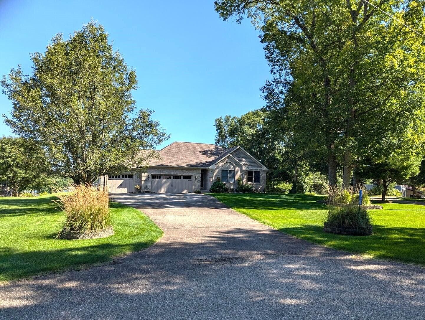 8520 S Lakeside Dr, Newaygo, MI 49337 MLS 24039496 Zillow
