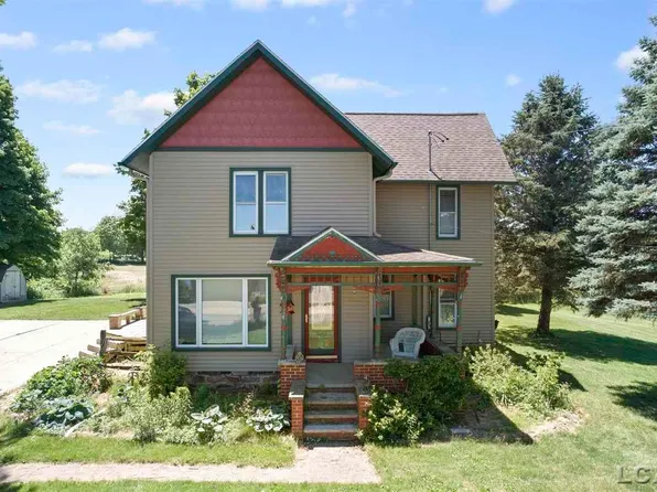 3541 Geneva Hwy, Manitou Beach, MI 49253
