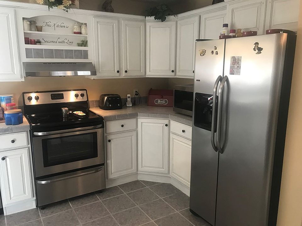 2nd image of 195 Green Ave