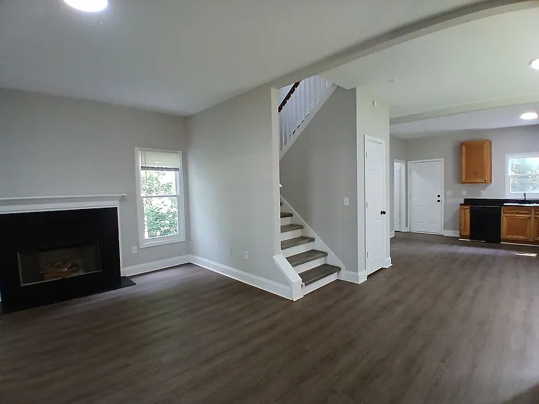 822 Pryor St SW — Photo 9