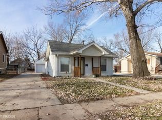 1616 E 21st St, Des Moines, IA 50317