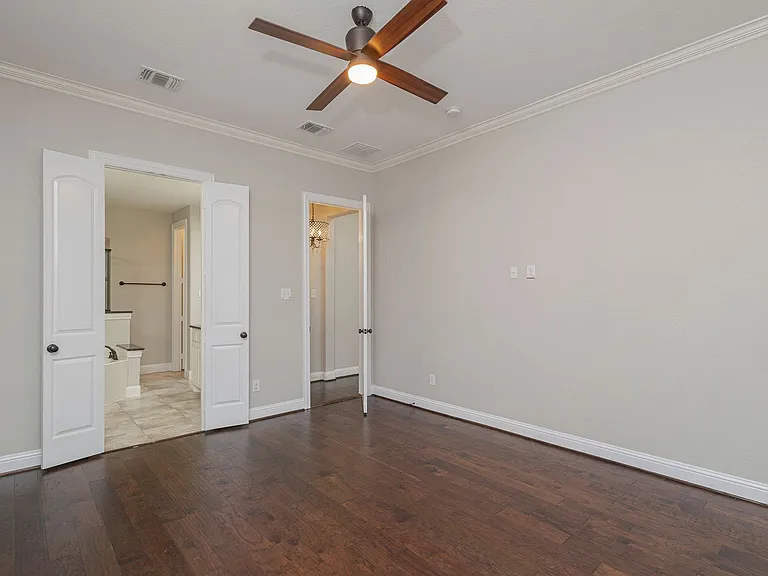 9704 Tanen Dr — Photo 25
