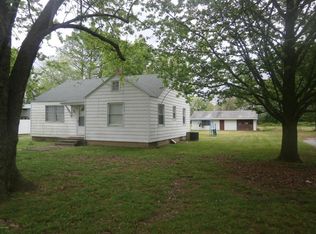 1630 N Main St, Benton, IL 62812
