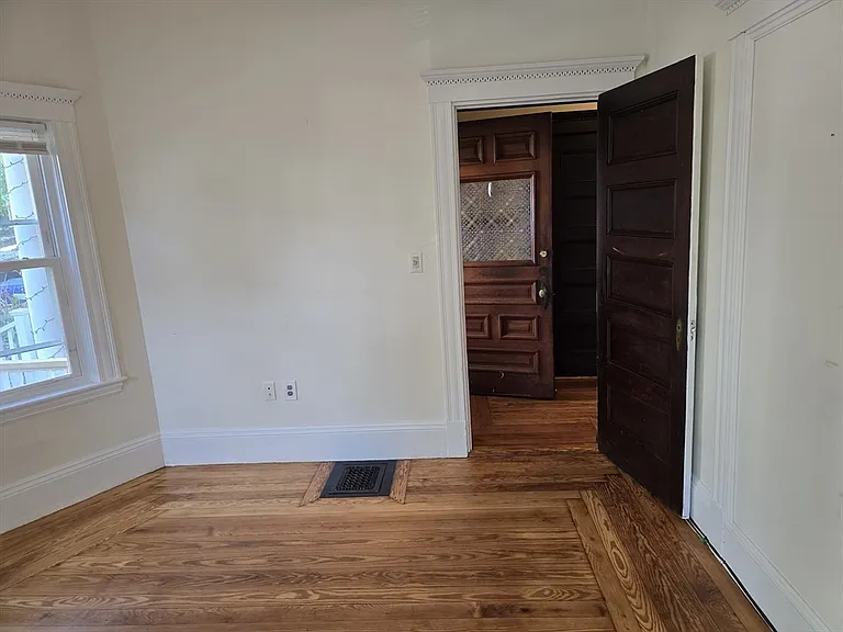 33 Tower St #1 — Photo 4