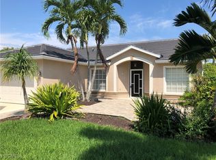 7500 Cameron Cir, Fort Myers, FL 33912