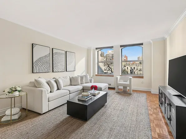 350 E 82nd St APT 6H, New York, NY 10028