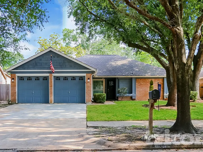 15614 Fox Springs Dr — Photo 1