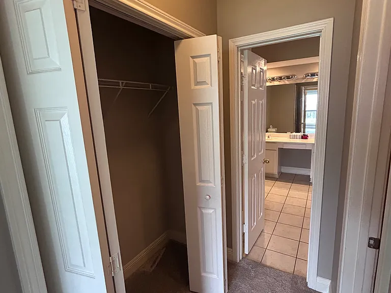 724 Simpson Way — Photo 18