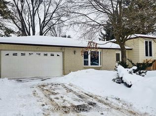205 Cherry Ct, Barrie, ON L4N 4A5