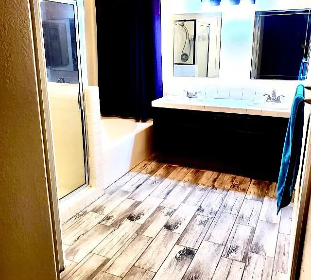 4752 Grandview Dr — Photo 21