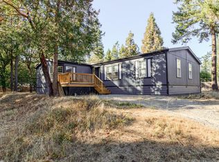 1416 Queens Branch Rd, Rogue river, OR 97537
