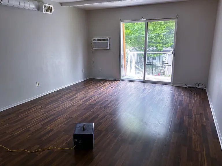 4650 Capital Ave SW #6 — Photo 3