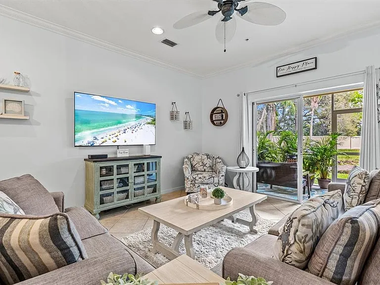 3601 Parkridge Cir #12-104 — Photo 6