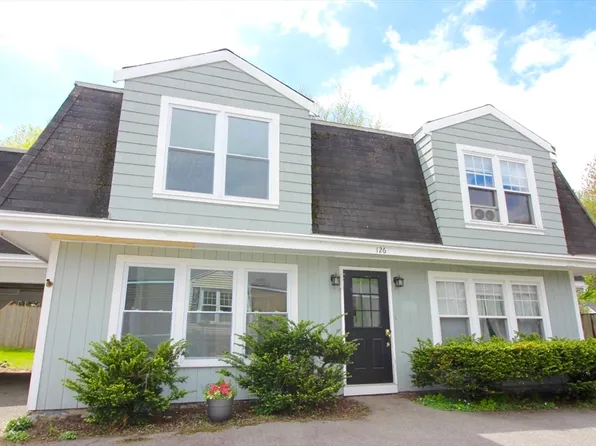 126 Green St #A, Marblehead, MA 01945