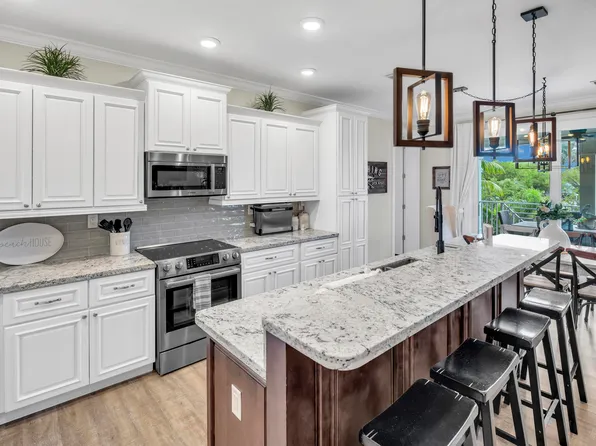 261 Sombrero Beach Rd, Marathon, FL 33050