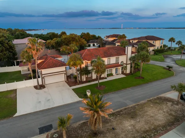9526 Monaco Cir, Navarre, FL 32566