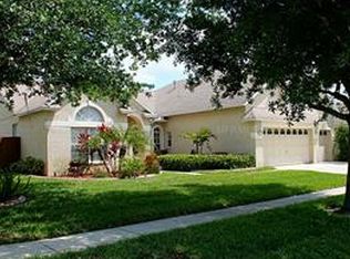 1302 Riverfield Ct, Valrico, FL 33596