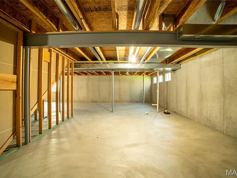 84 Brighton Park Dr — Photo 28