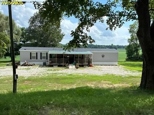 6673 E Blue Star Hwy, Lagro, IN 46941