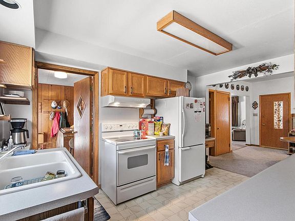 5th image of 801 Park Street