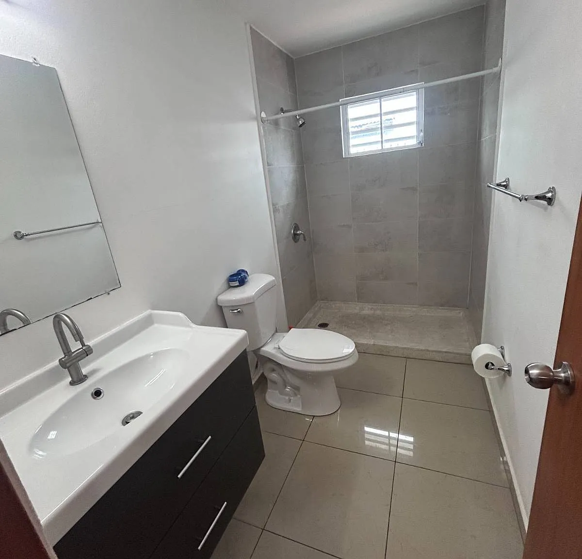 1 bed, 1.0 bath, $1,250 — Photo 4