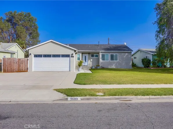 2609 W Shadow Ln, Anaheim, CA 92801