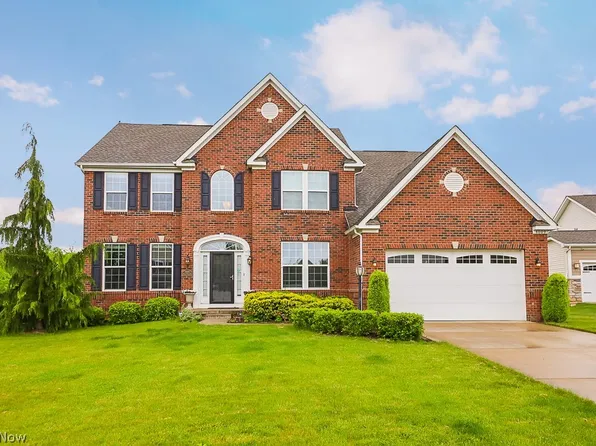 8009 Megan Meadow Dr, Hudson, OH 44236
