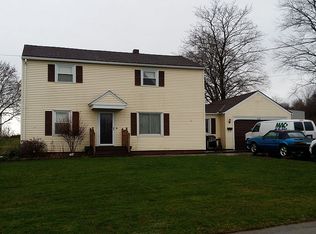 113 E Dezeng St, Clyde, NY 14433