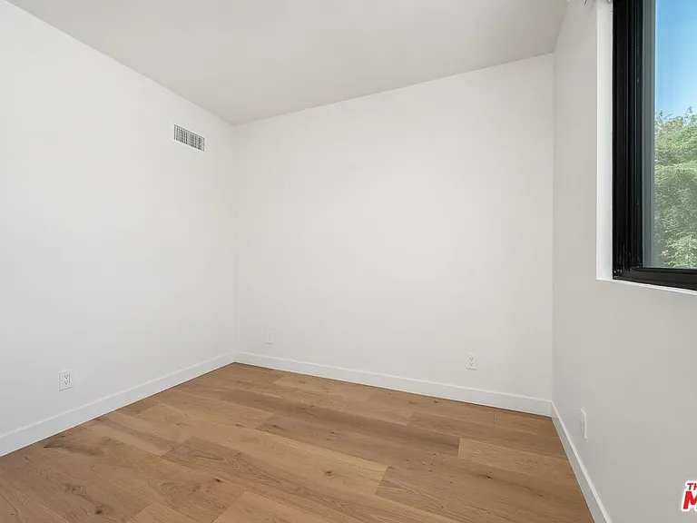 2202 Washington Ave #B — Photo 18